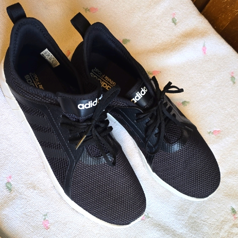 Adidas Khoe Womens Sneakers Sz 11